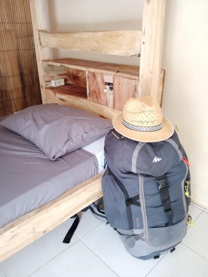 Barracuda Beach Hostel Амед Экстерьер фото