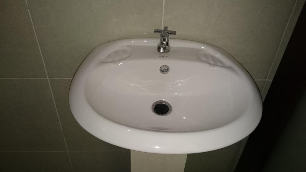 Barracuda Beach Hostel Амед Экстерьер фото