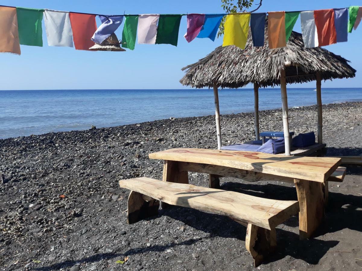 Barracuda Beach Hostel Амед Экстерьер фото