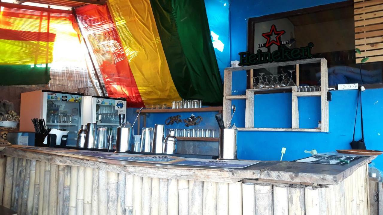 Barracuda Beach Hostel Амед Экстерьер фото