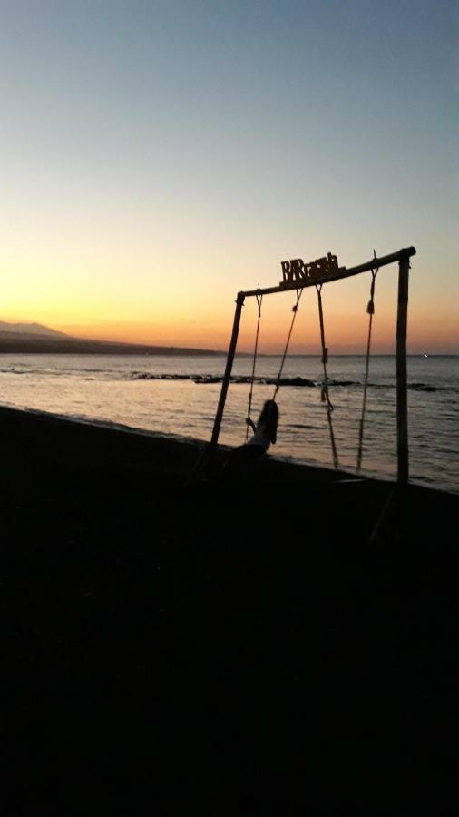 Barracuda Beach Hostel Амед Экстерьер фото